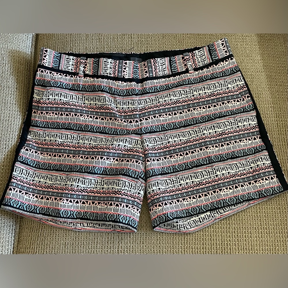 The Limited women’s shorts size 6L